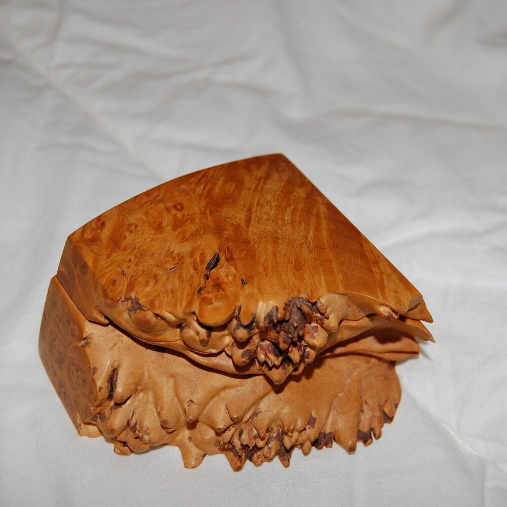 Vintage "83" Michael Elkan Hand Made Burl Wooden Box Collectable